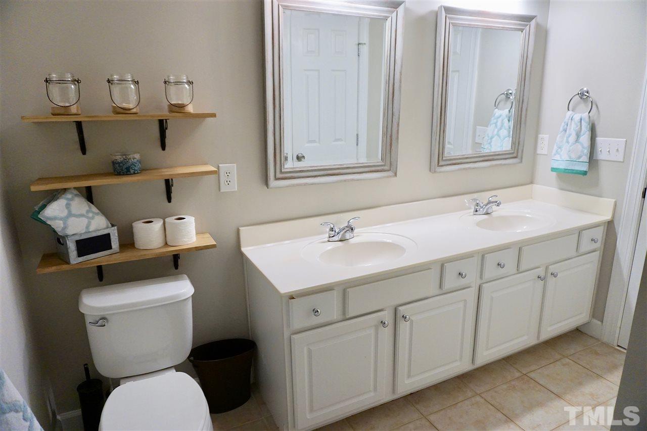 2920 Sunnystone Way Raleigh, NC 27613 - Photo 22 of 25