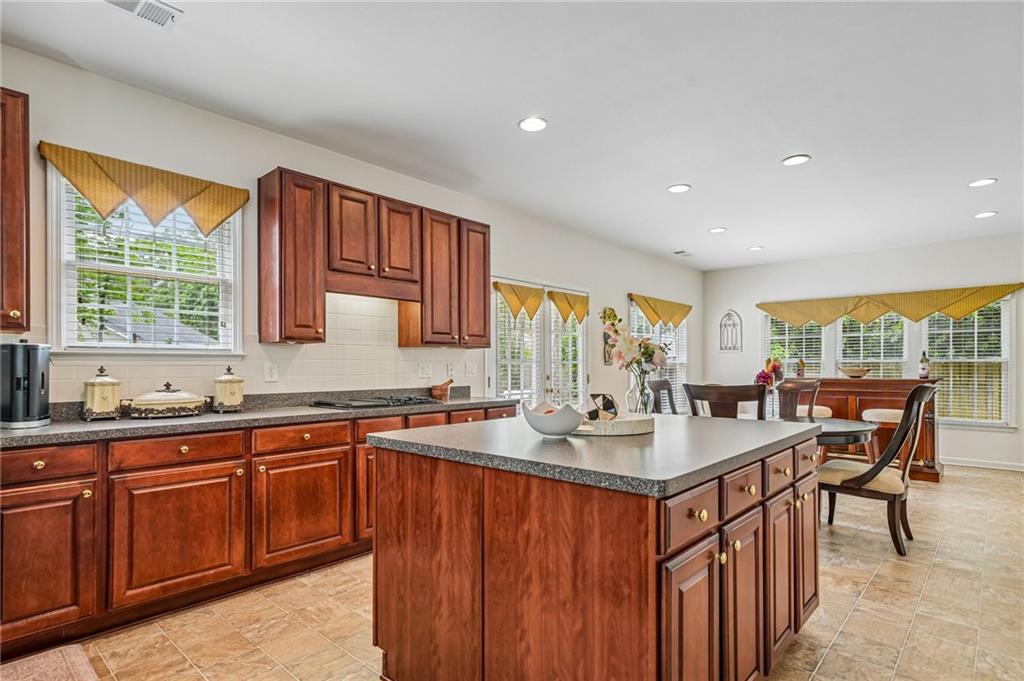 3038 Stockbridge Way Dacula, GA 30019 - Photo 10 of 50