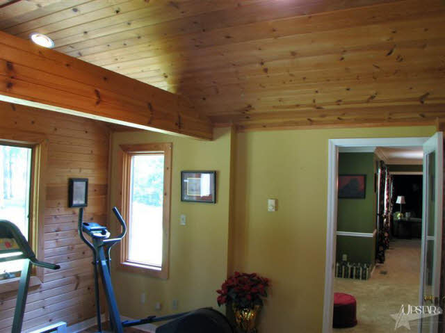 9528 Saratoga Road Fort Wayne, IN 46804 - Photo 11 of 22 Gallery Image 11