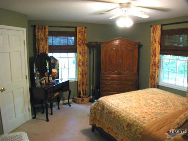 9528 Saratoga Road Fort Wayne, IN 46804 - Photo 12 of 22 Gallery Image 12