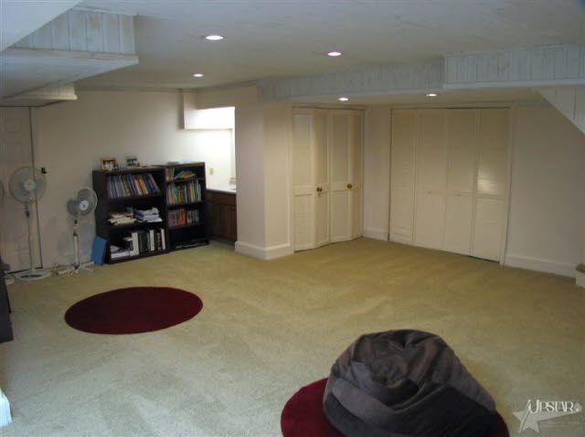 9528 Saratoga Road Fort Wayne, IN 46804 - Photo 19 of 22 Gallery Image 19