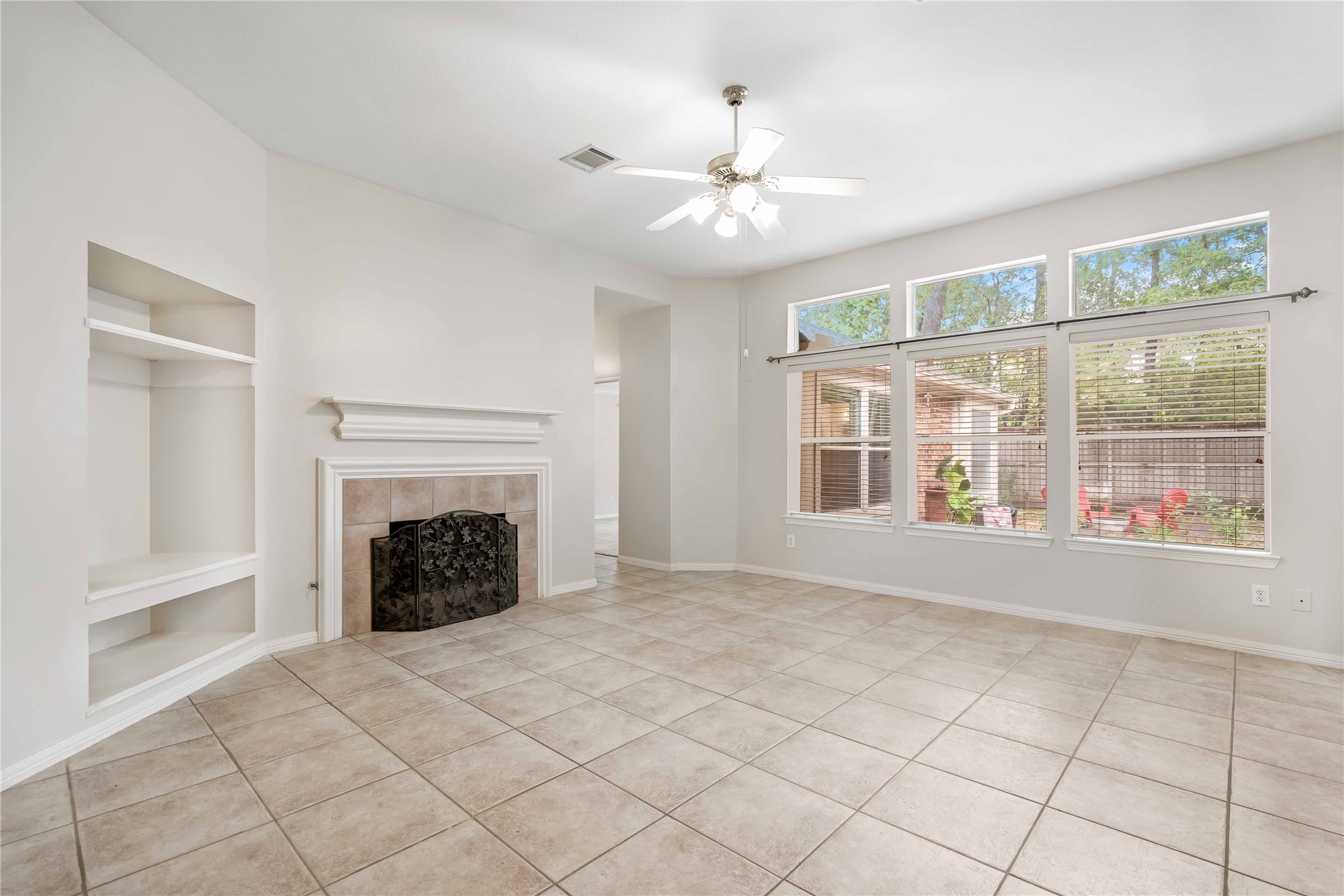 25626 Myrtle Springs Spring, TX 77373 - Photo 7 of 30 Den / fireplace