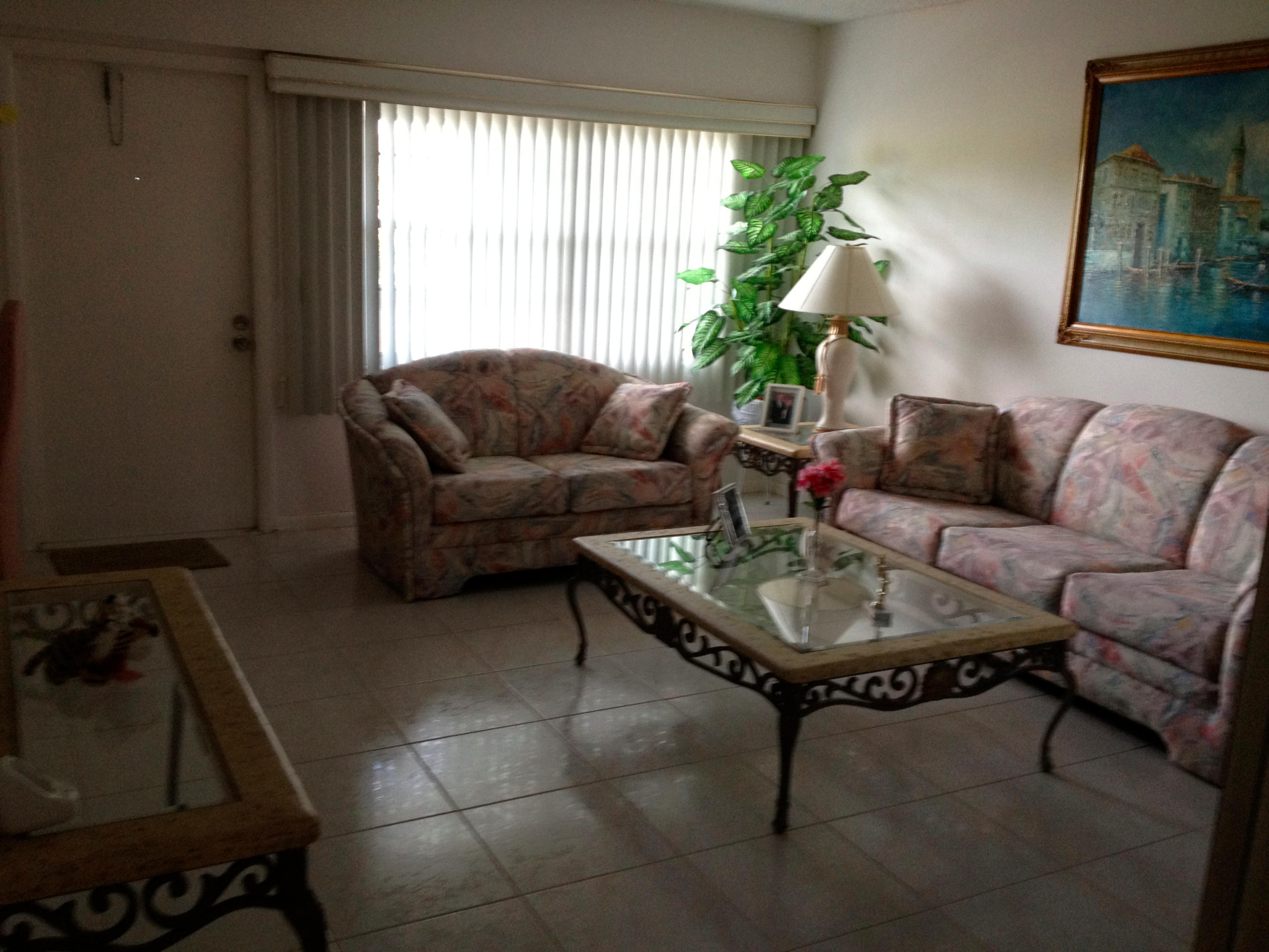 588 Fanshaw North, Unit 588 Boca Raton, FL 33434 - Photo 12 of 27 Living Room 4