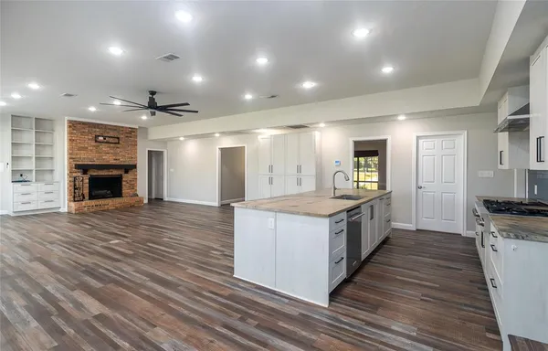 $775,000 | 13 Crestview Circle, Rockwall, TX 75087