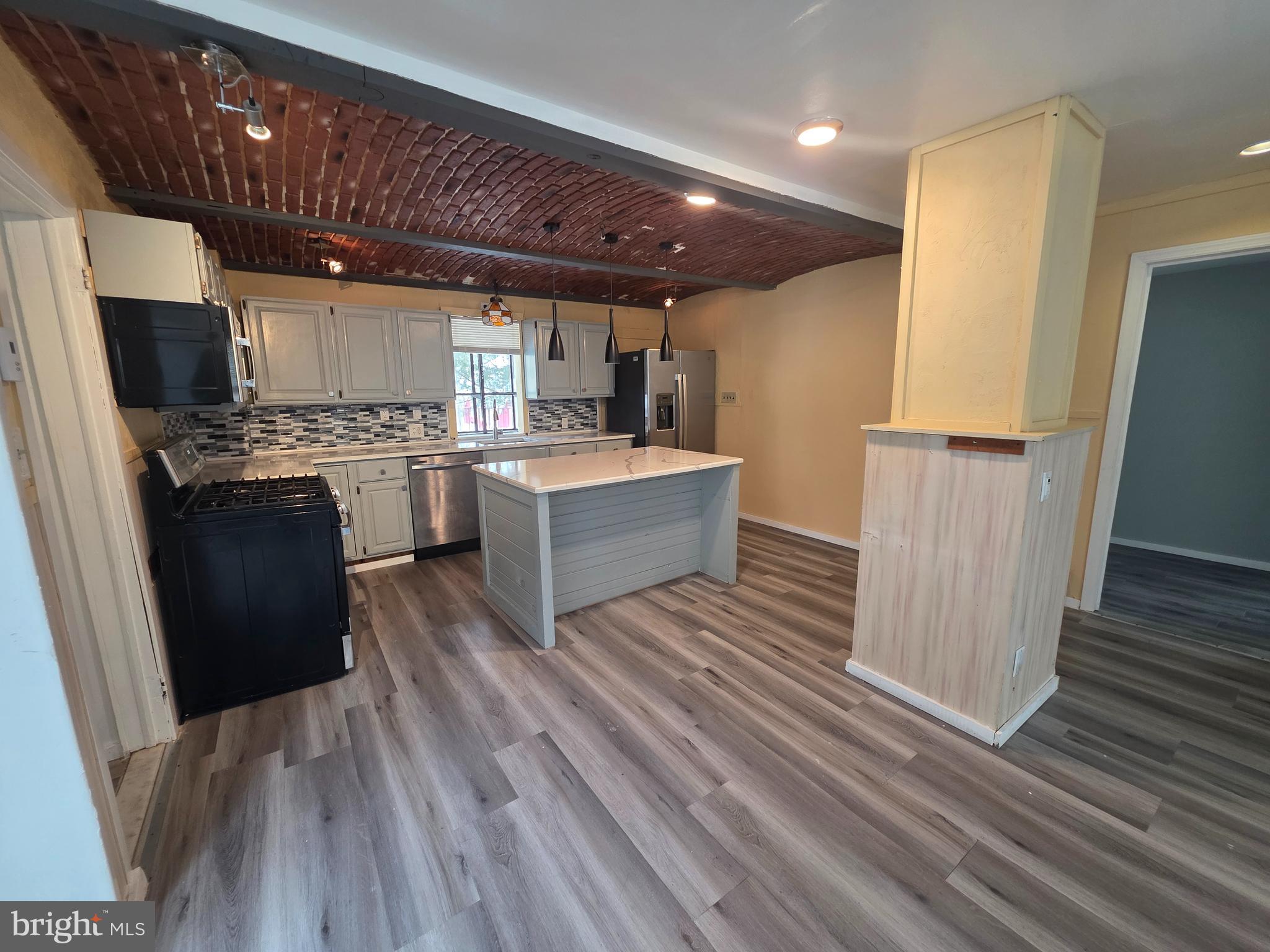 522 Kuser Road Hamilton, NJ 08619 - Photo 11 of 20