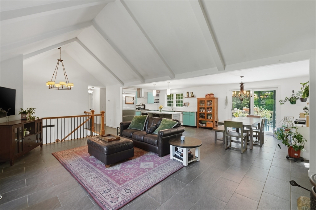 56 King Street Uxbridge, MA 01569 - Photo 2 of 35