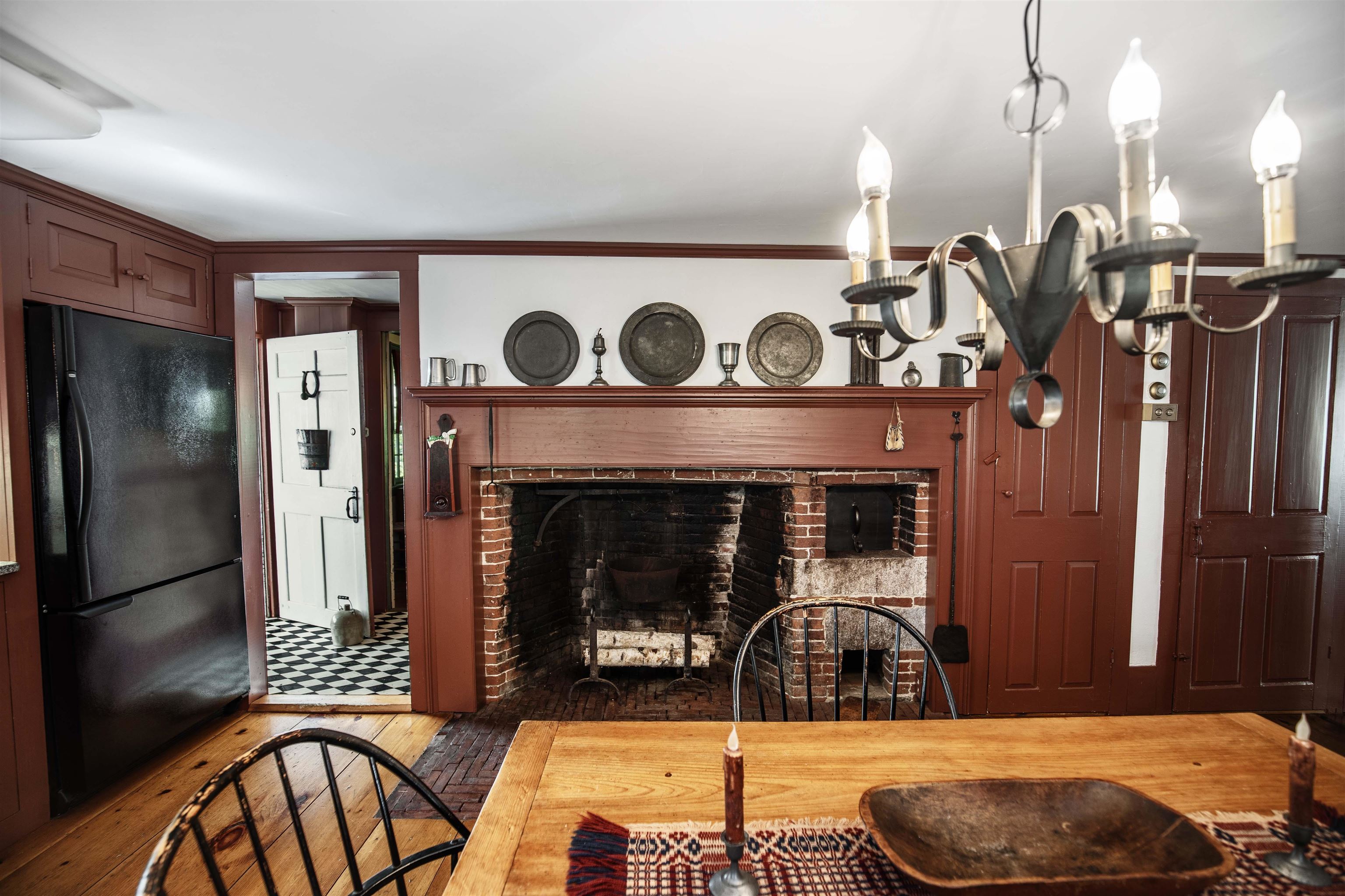 237 4th Range Road Pembroke, NH 03275 - Photo 12 of 40