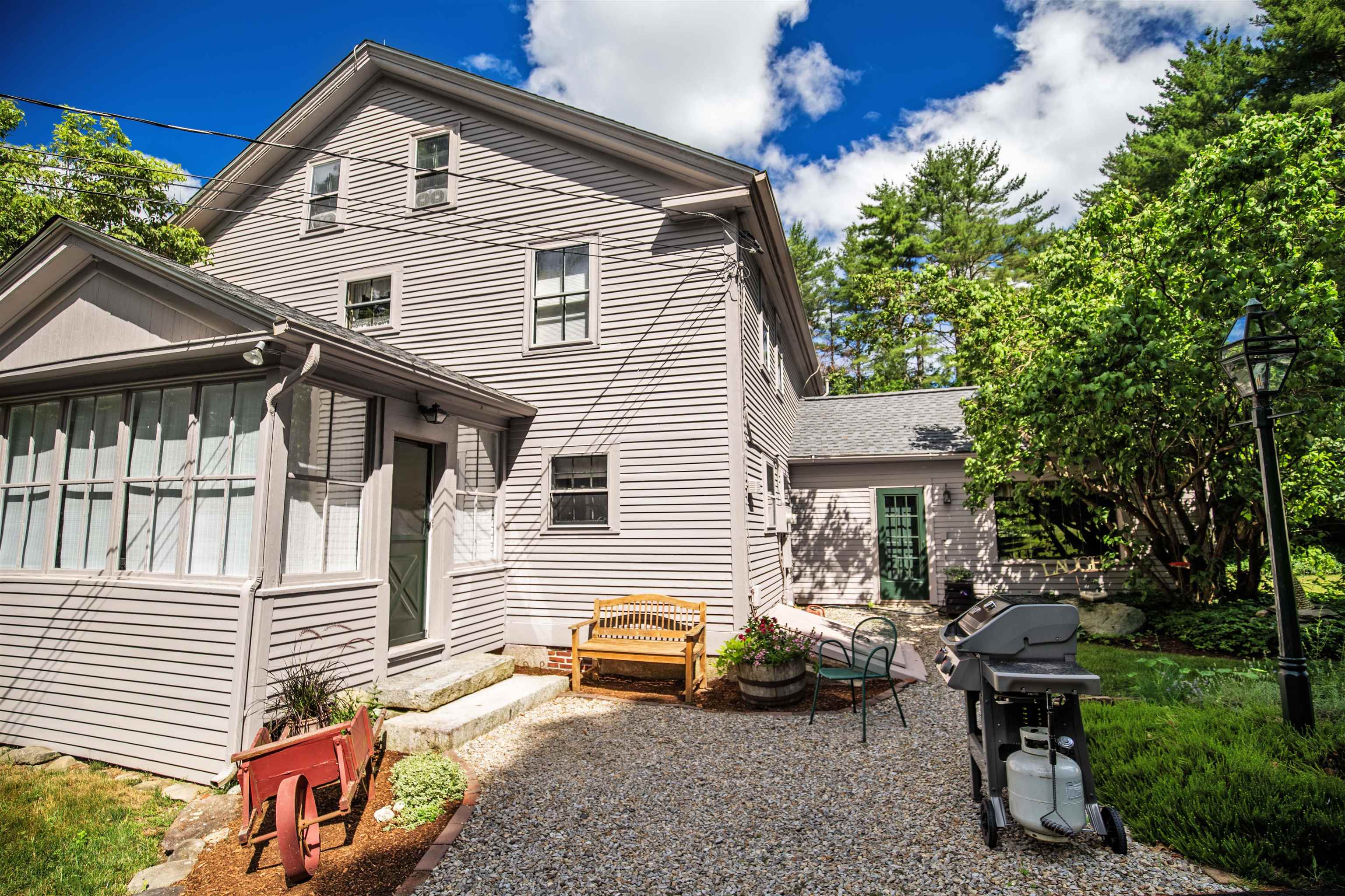 237 4th Range Road Pembroke, NH 03275 - Photo 9 of 40