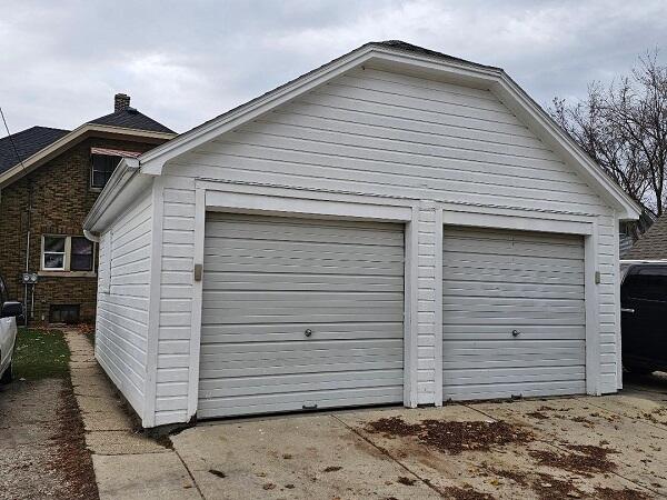 2119 Lasalle Street Racine, WI 53402 - Photo 13 of 13 Garage