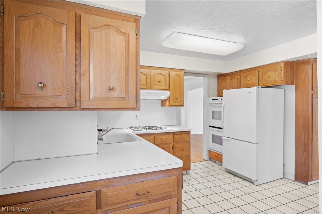 4083 Bushnell Road University Heights, OH 44121 - Photo 11 of 23