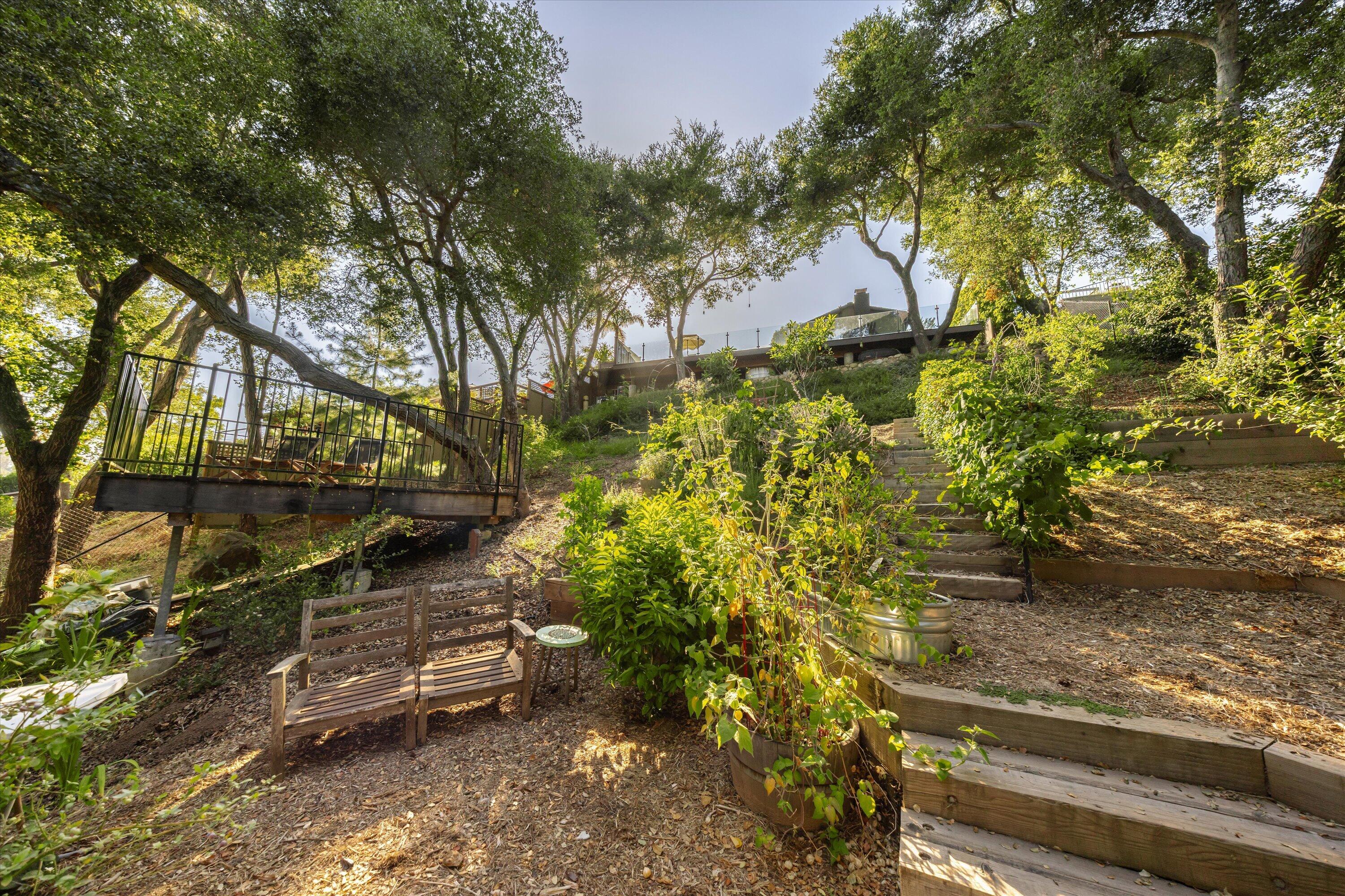 746 Westmont Road Santa Barbara, CA 93108 - Photo 27 of 37 35-746 Westmont Rd - 35
