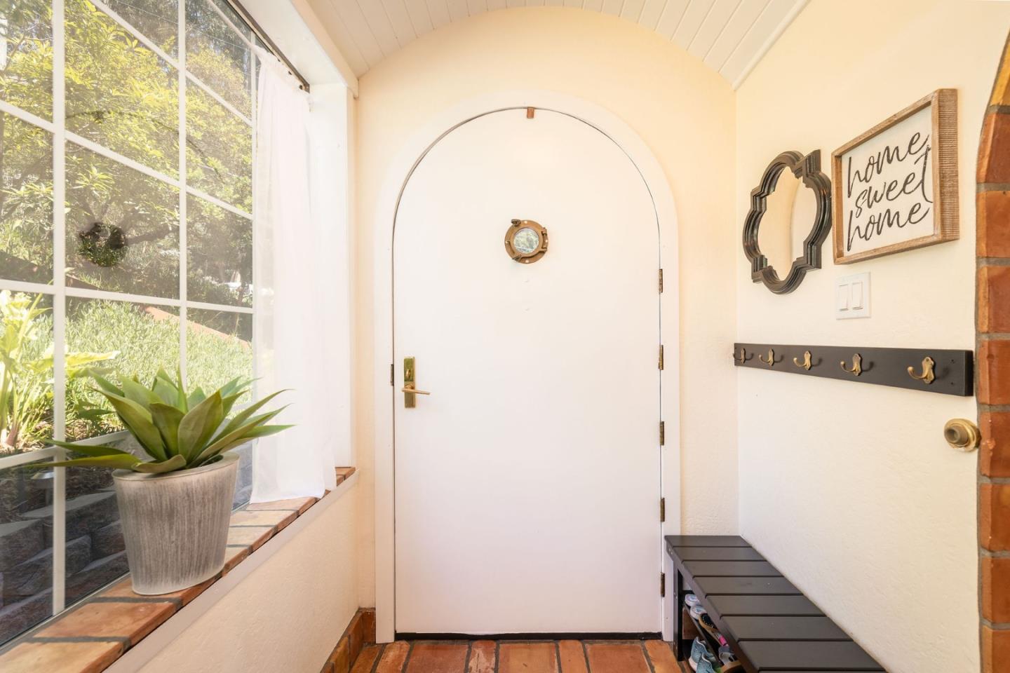 531 Isabella Road El Granada, CA 94019 - Photo 4 of 42 Gallery Image 4