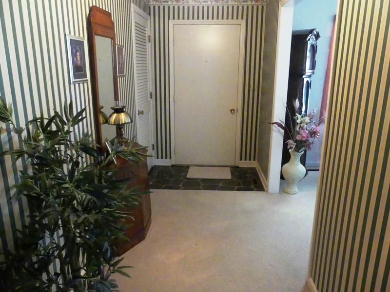 511 Ken Lane Ridgeway, VA 24148 - Photo 8 of 47 FOYER