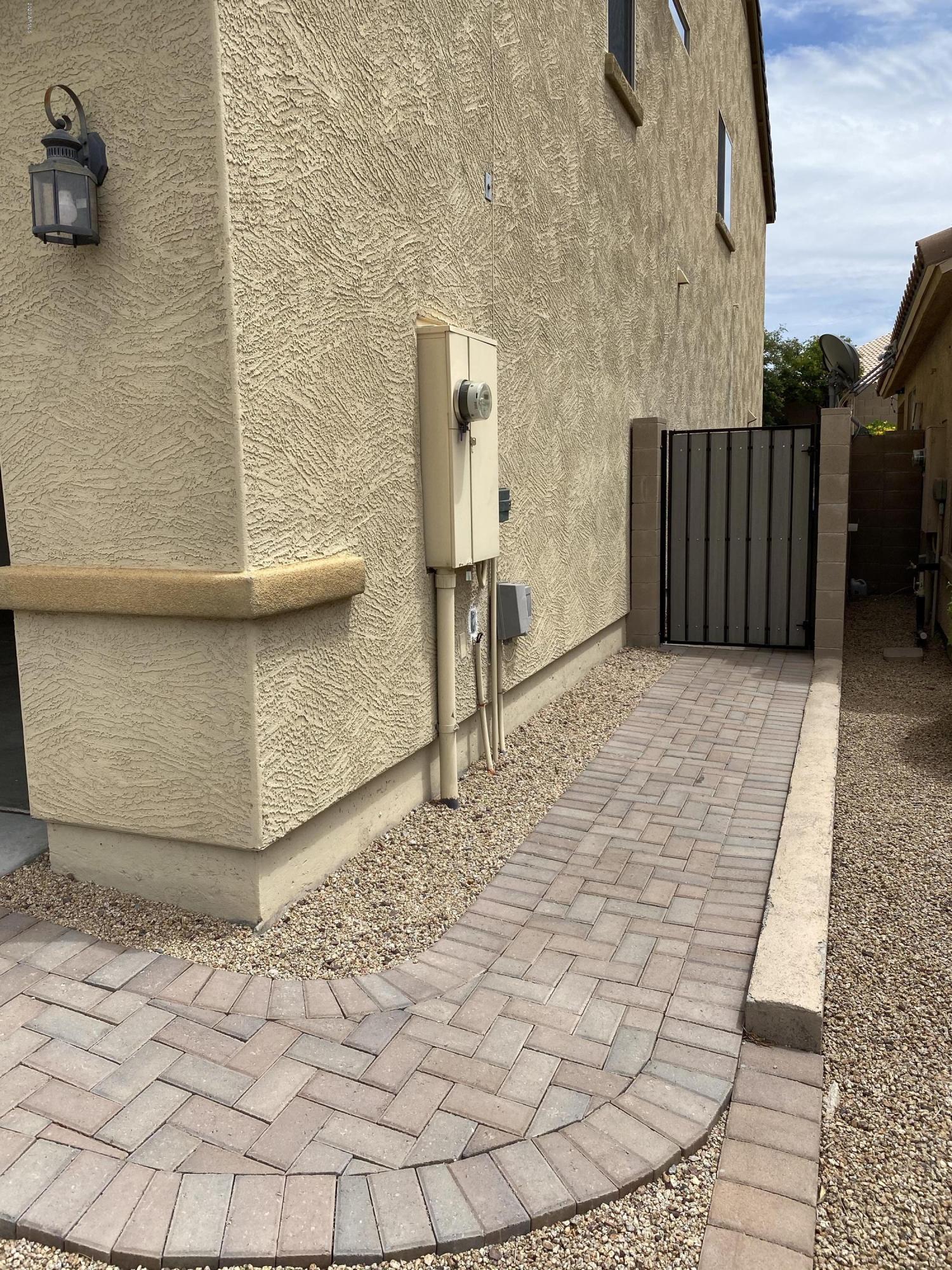 23009 North 19th Way Phoenix, AZ 85024 - Photo 4 of 29 7o0K96QkT1uWpfnVK3KOlw