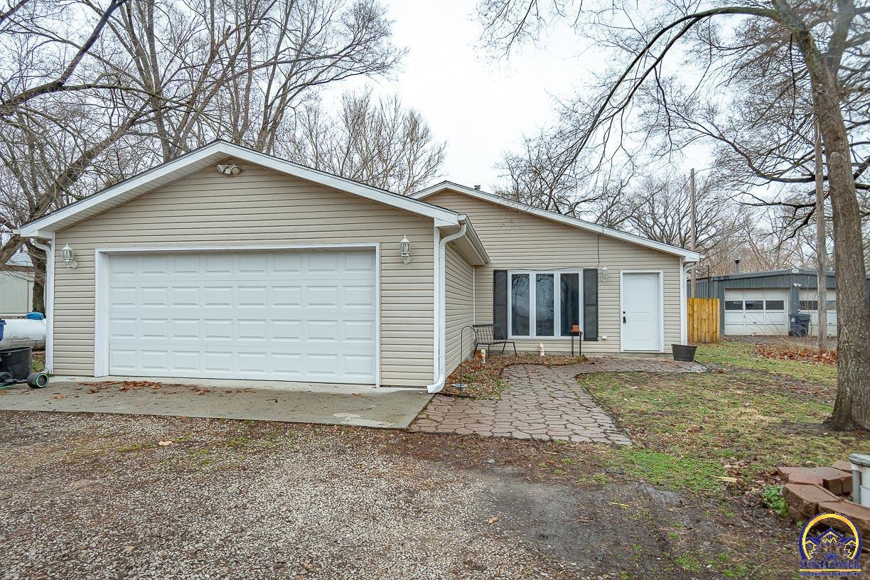 13918 Railroad Street Perry, KS 66073 - Photo 1 of 34 Gallery Image 1