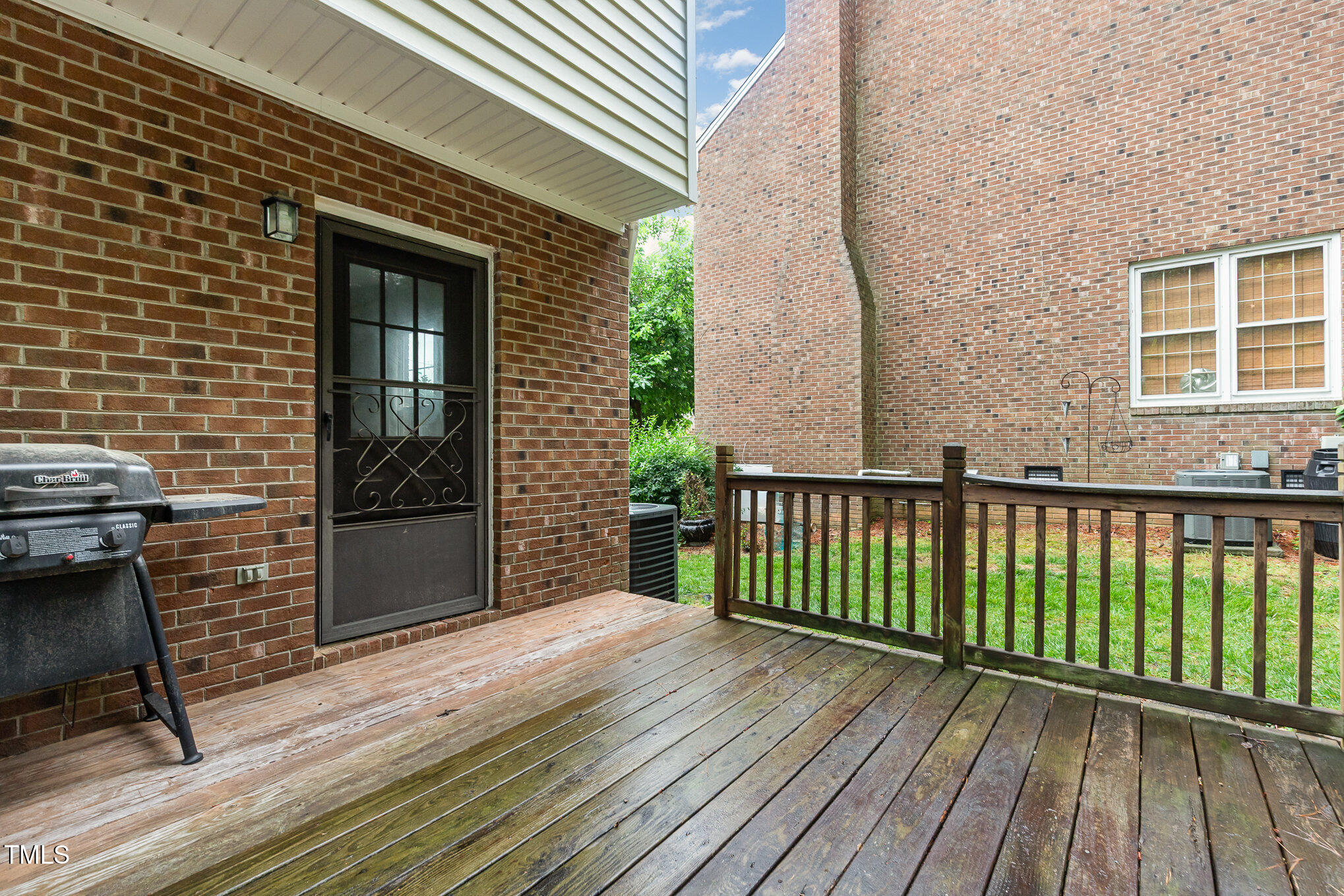 6225 Waterside Lane Raleigh, NC 27613 - Photo 17 of 22 017_3-edit_410