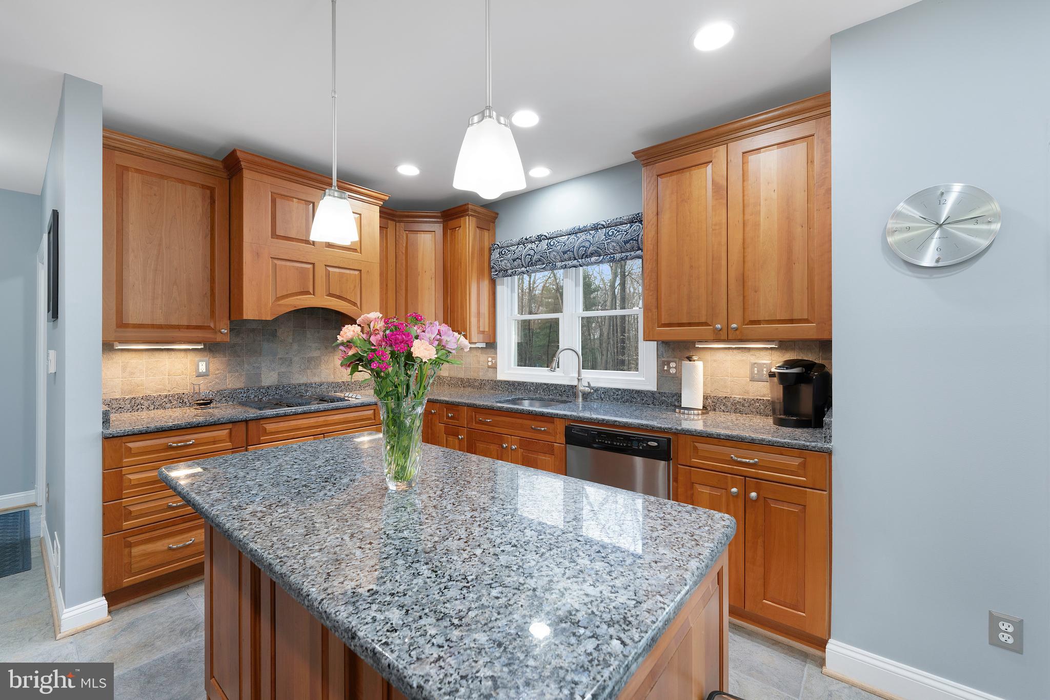 7336 Clifton Road Clifton, VA 20124 - Photo 12 of 74 Gallery Image 12