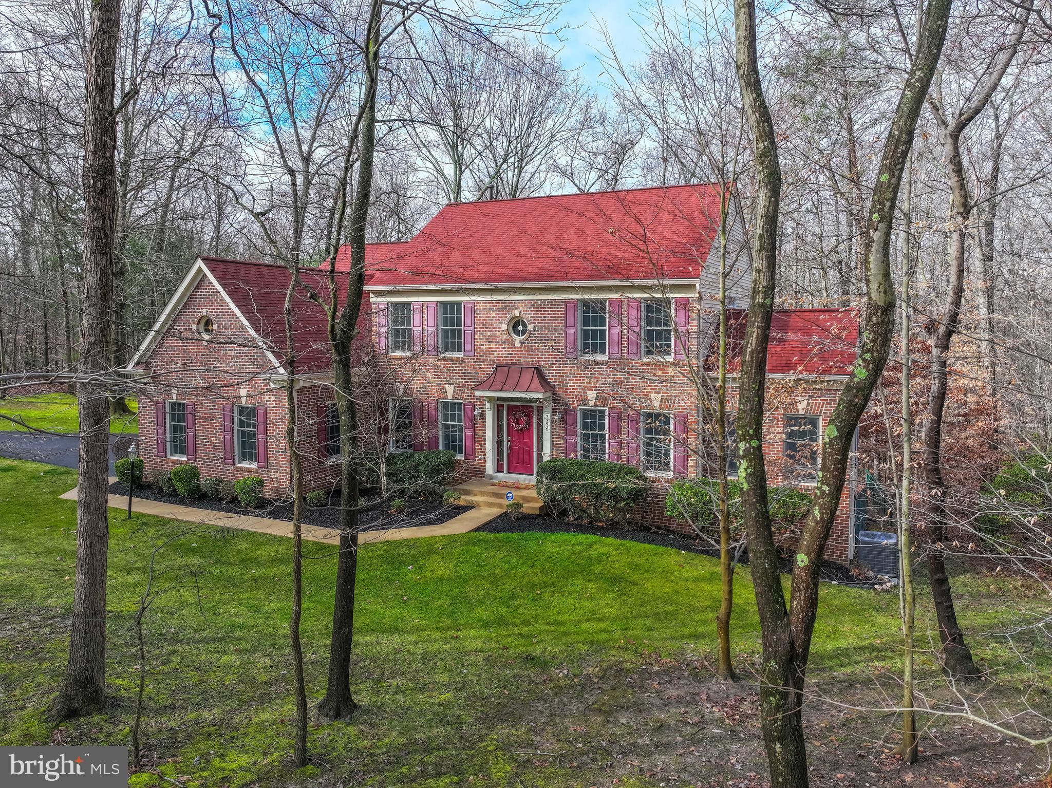 7336 Clifton Road Clifton, VA 20124 - Photo 2 of 74 Gallery Image 2