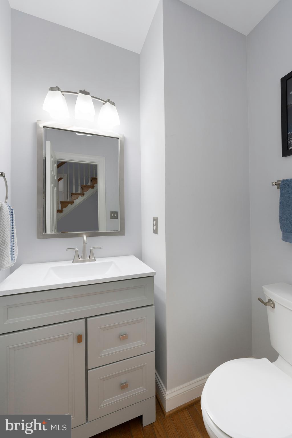 7336 Clifton Road Clifton, VA 20124 - Photo 24 of 74 Powder Room