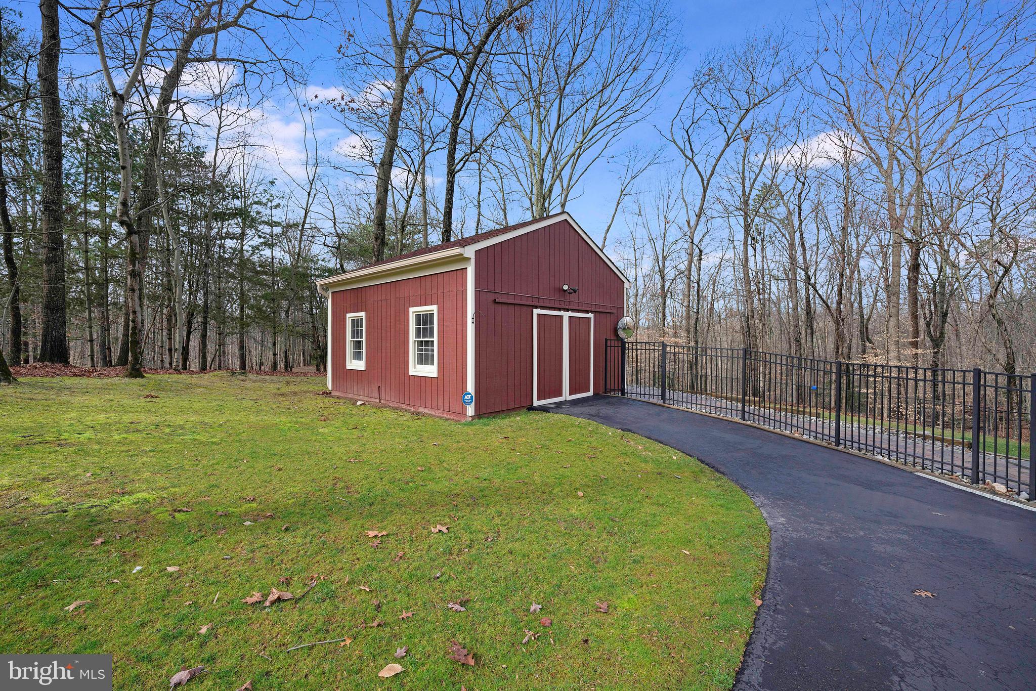 7336 Clifton Road Clifton, VA 20124 - Photo 70 of 74 Gallery Image 70