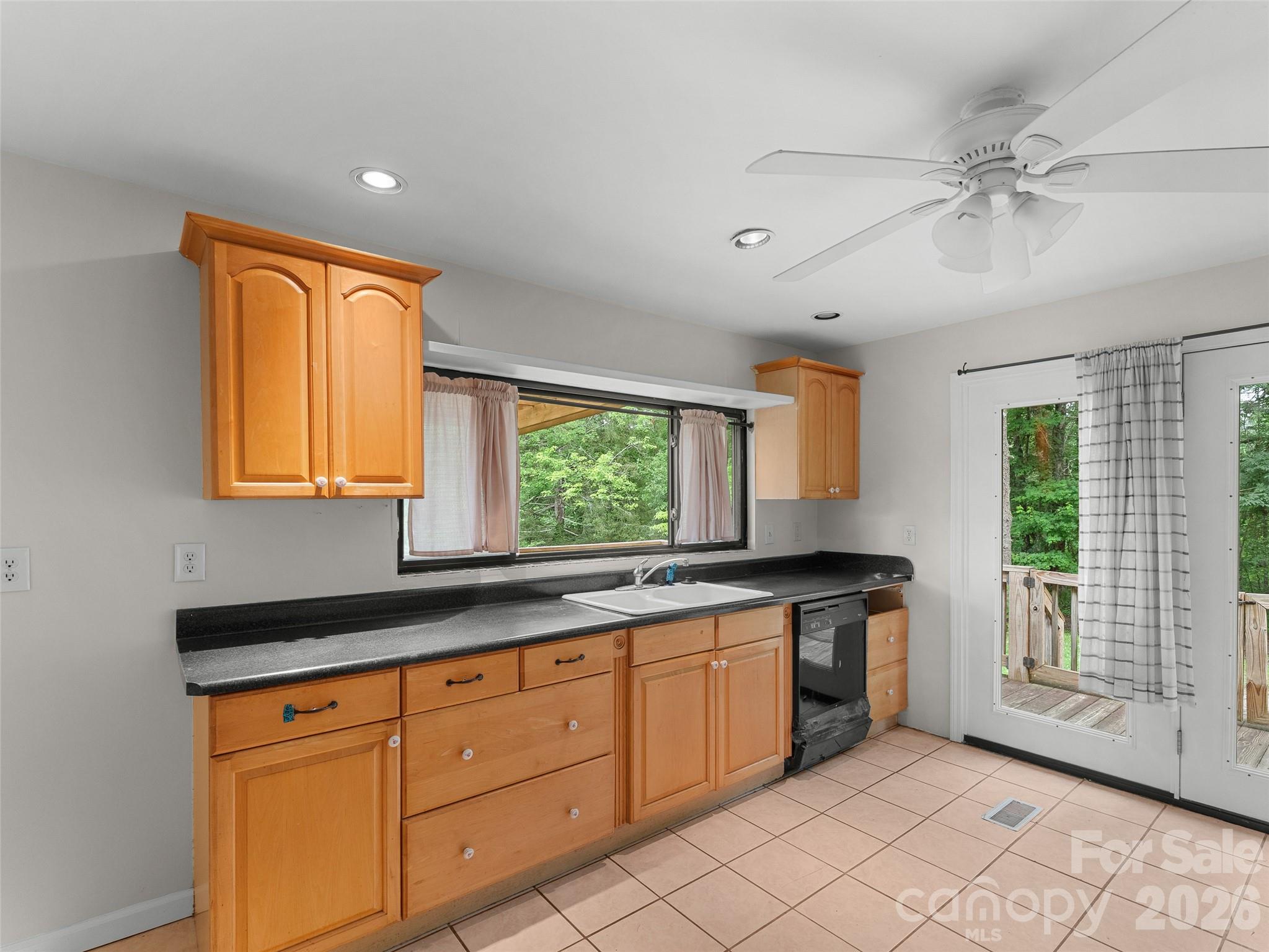 1705 Willow Road Hendersonville, NC 28739 - Photo 12 of 30