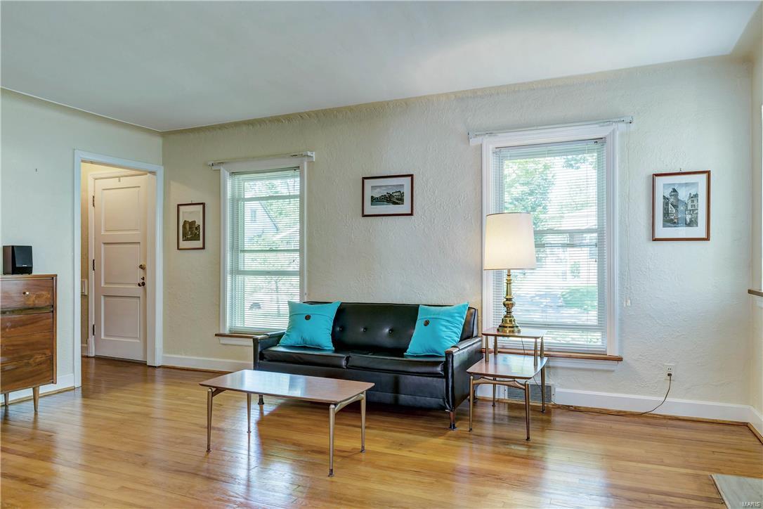 2444 Bremerton Road St. Louis, MO 63144 - Photo 3 of 36 Gallery Image 3