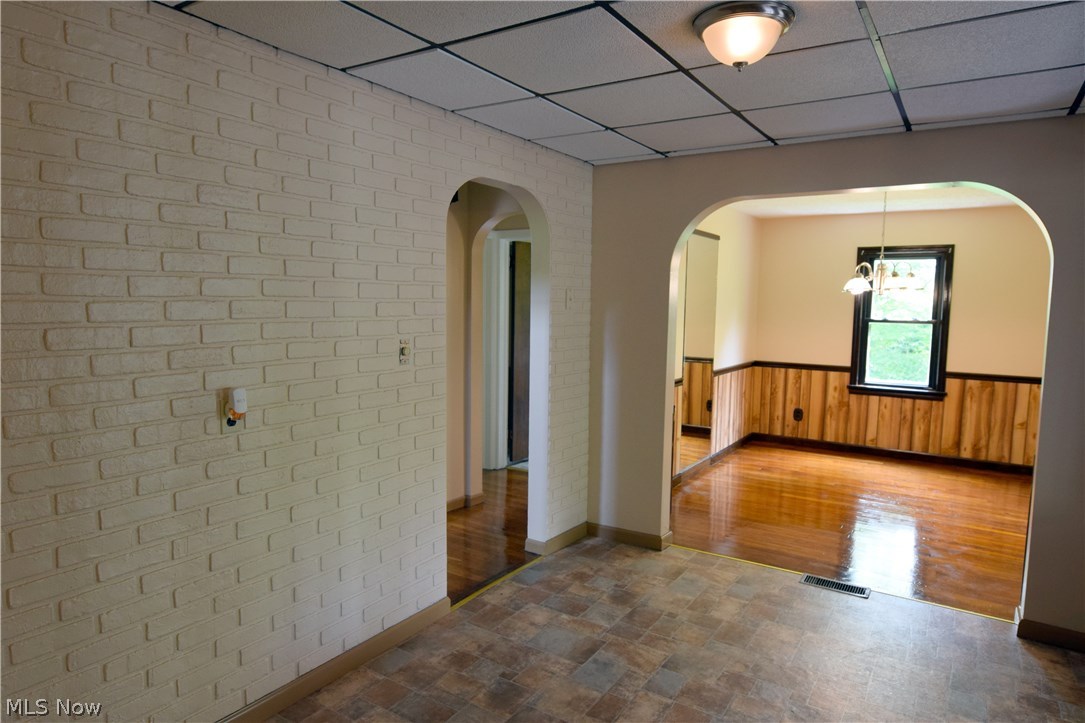 809 Canfield Road Youngstown, OH 44511 - Photo 21 of 32 Gallery Image 21