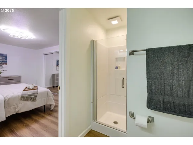 $560,000 | 6050 Southwest Cross Creek Drive, Beaverton, OR 97078