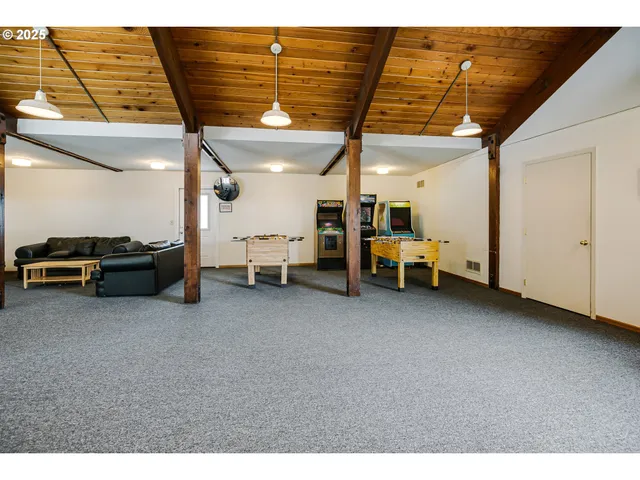 $560,000 | 6050 Southwest Cross Creek Drive, Beaverton, OR 97078