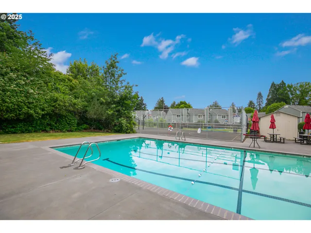 $560,000 | 6050 Southwest Cross Creek Drive, Beaverton, OR 97078