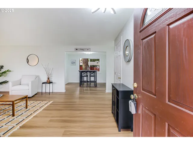 $560,000 | 6050 Southwest Cross Creek Drive, Beaverton, OR 97078