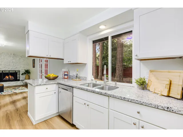 $560,000 | 6050 Southwest Cross Creek Drive, Beaverton, OR 97078