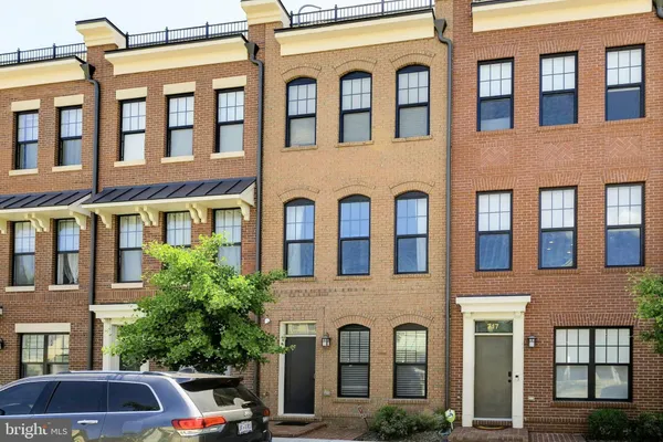 $4,500 | 719 Parkside Place Northeast, Washington, DC 20019