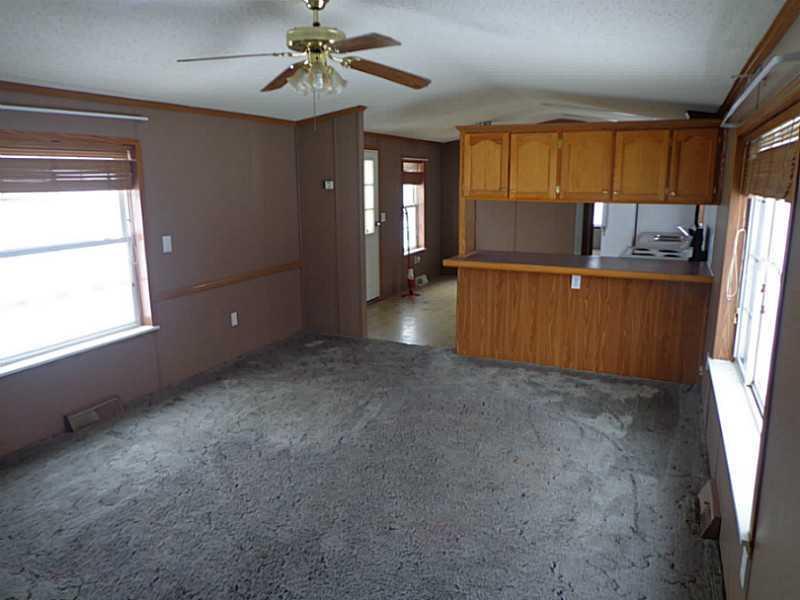 3375 West River Road Sidney, ME 04330 - Photo 4 of 12 Living Room.