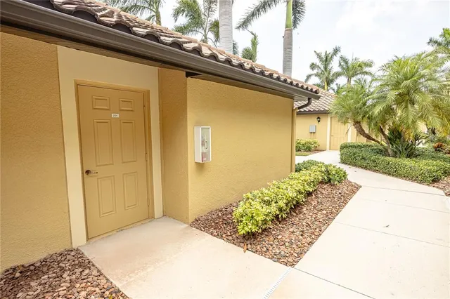 $399,900 | 7235 River Hammock Drive, Unit 204, Bradenton, FL 34212