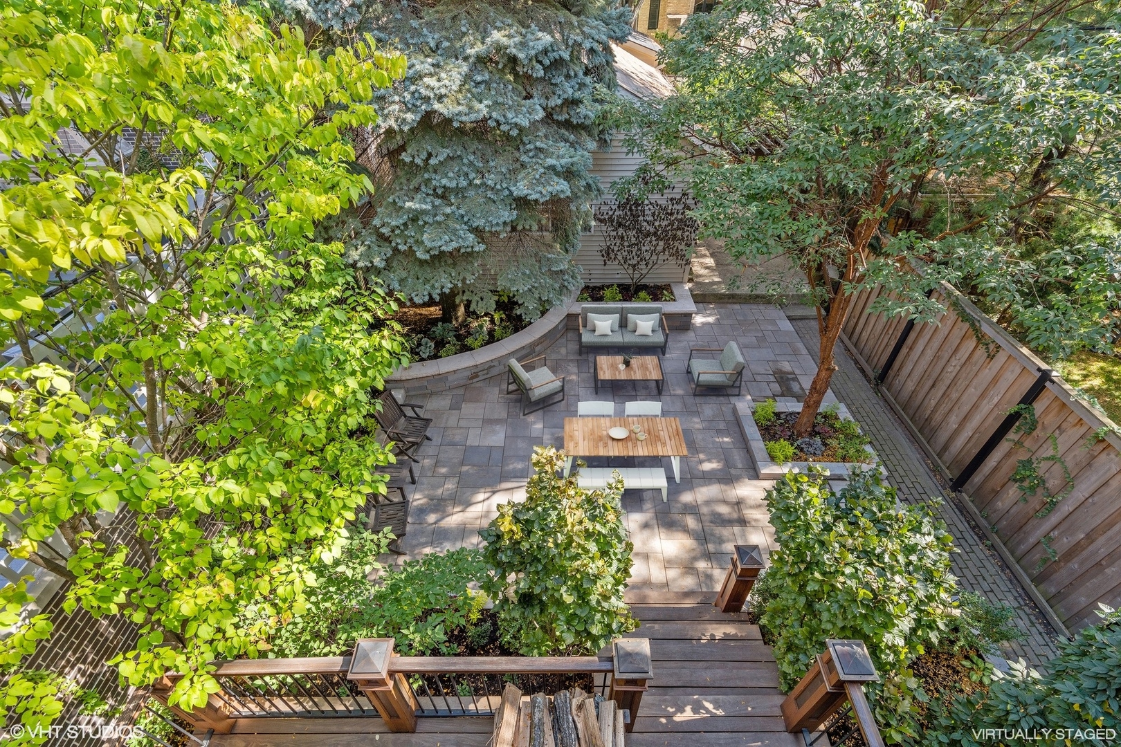 3733 North Wayne Avenue Chicago, IL 60613 - Photo 37 of 40 view of a house with a yard