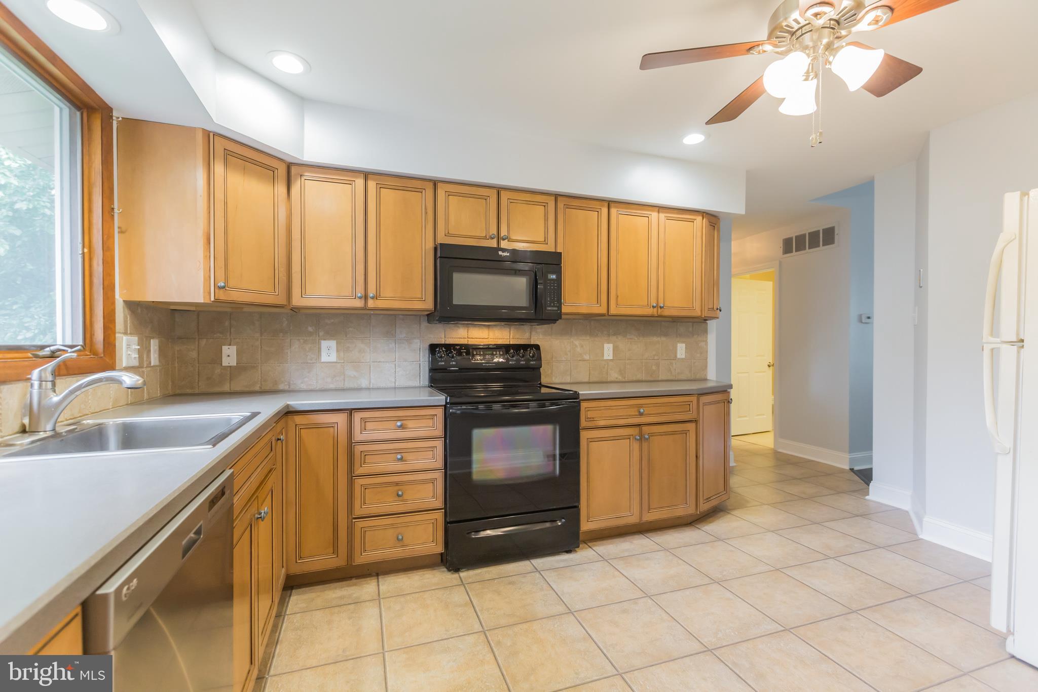 804 Richard Road Cherry Hill, NJ 08034 - Photo 11 of 28 Gallery Image 11