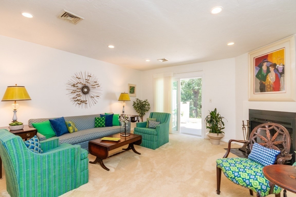 1307 Lagrange Street, Unit 1307 Boston, MA 02459 - Photo 6 of 31