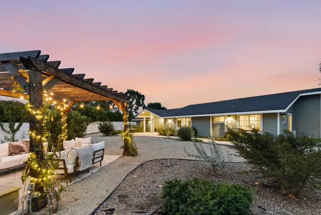 $2,650,000 | 954 Elk Grove Lane, Solvang, CA 93463