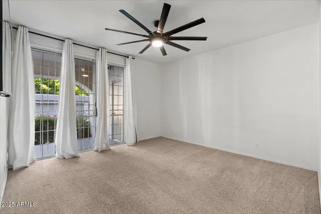 $2,095 | 5200 South Lakeshore Drive, Unit 120, Tempe, AZ 85283