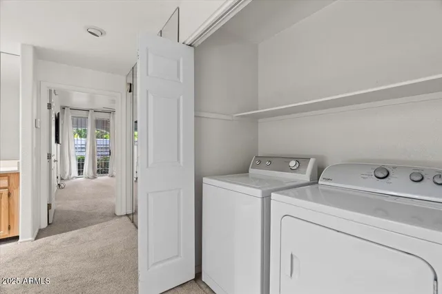 $2,095 | 5200 South Lakeshore Drive, Unit 120, Tempe, AZ 85283