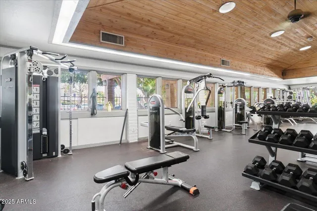 $2,095 | 5200 South Lakeshore Drive, Unit 120, Tempe, AZ 85283