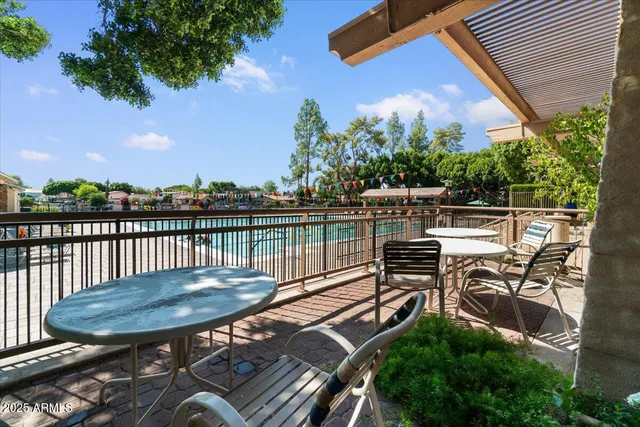 $2,095 | 5200 South Lakeshore Drive, Unit 120, Tempe, AZ 85283