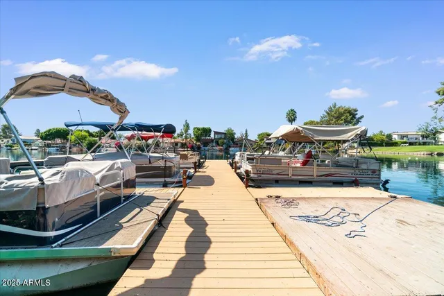 $2,095 | 5200 South Lakeshore Drive, Unit 120, Tempe, AZ 85283