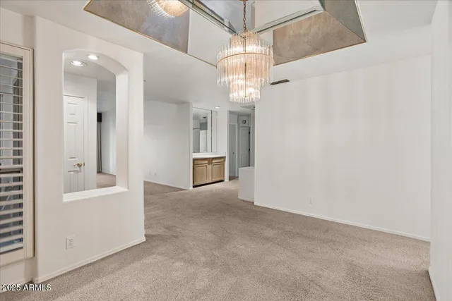 $2,095 | 5200 South Lakeshore Drive, Unit 120, Tempe, AZ 85283