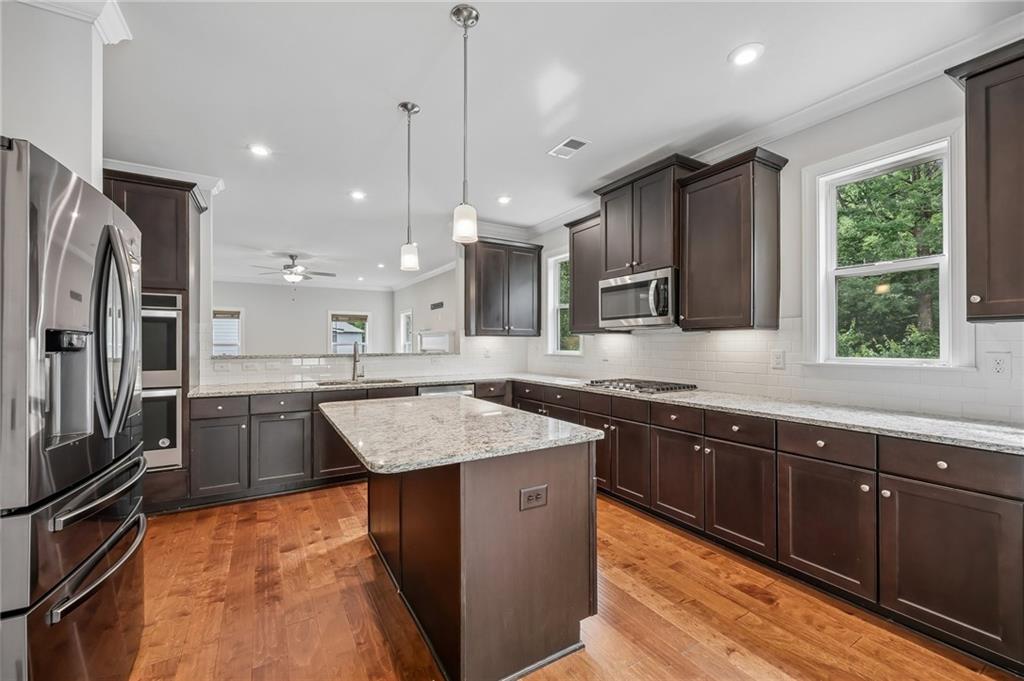 3508 Spring Pl Court Loganville, GA 30052 - Photo 10 of 34
