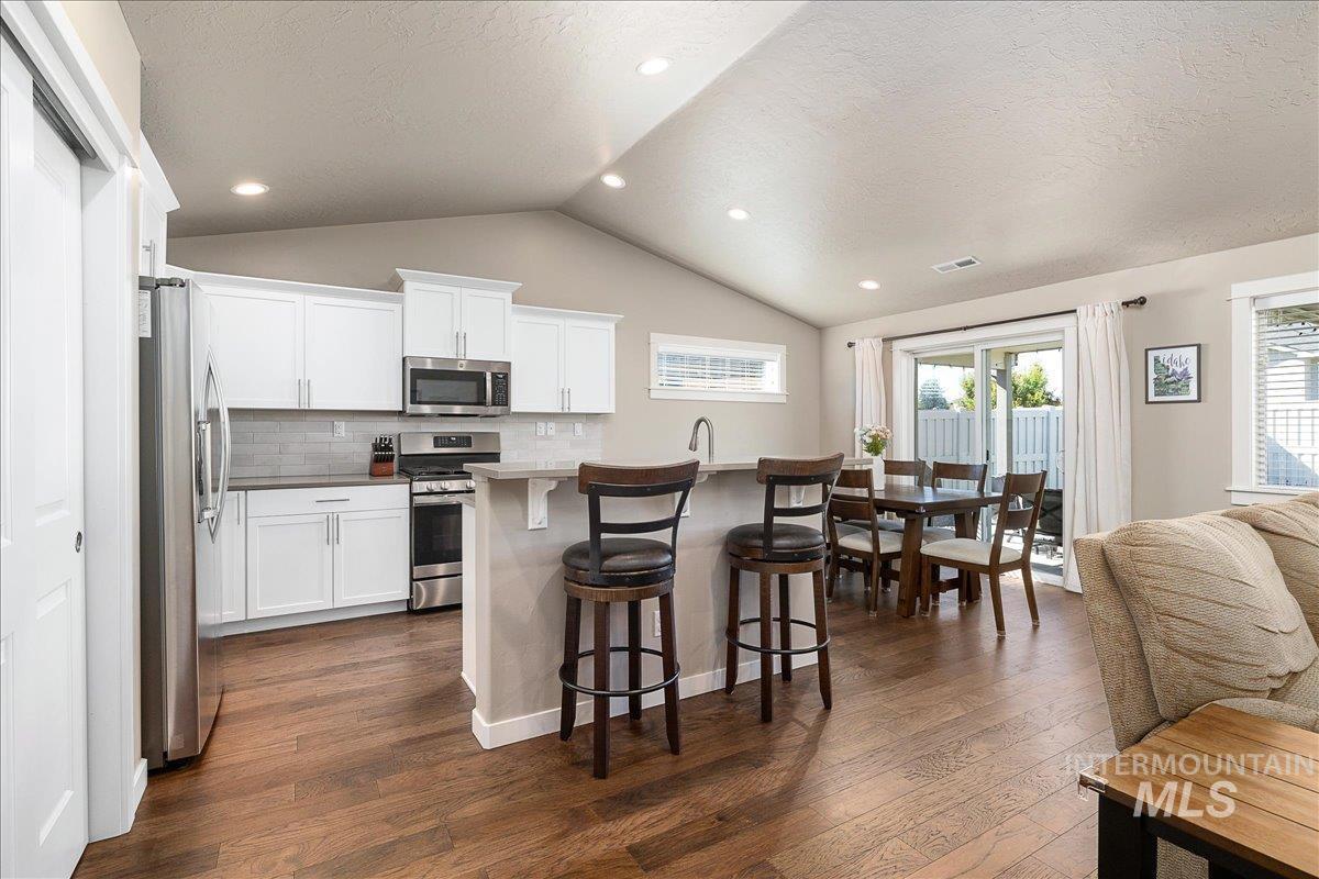 6861 South Maverick Way Boise, ID 83709 - Photo 4 of 46