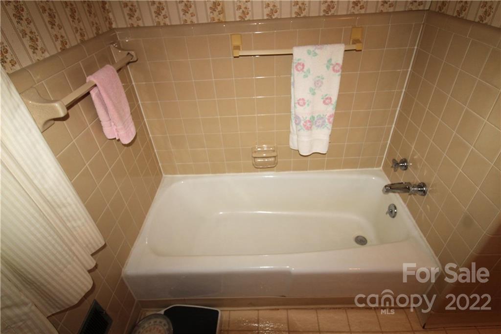 3424 Lincoln Road York, SC 29745 - Photo 13 of 20 Gallery Image 13