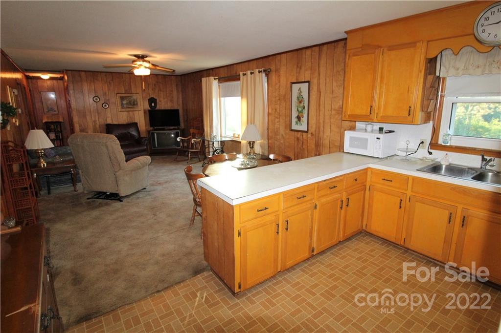 3424 Lincoln Road York, SC 29745 - Photo 4 of 20 Gallery Image 4