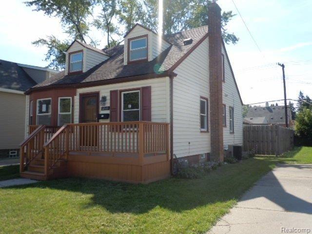 1239 Princeton Road Berkley, MI 48072 - Photo 2 of 25 264-009714 Front Right.JPG
